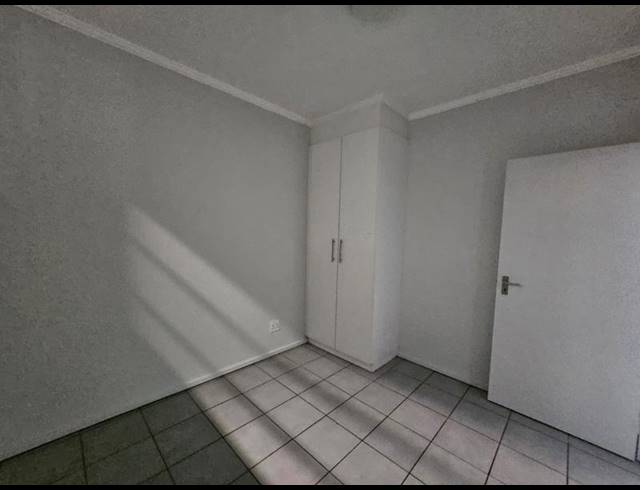 2 BEDROOM PROPERTY TO RENT IN FLORIDA